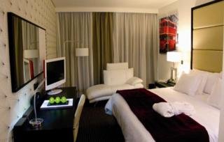 Pestana Chelsea Bridge