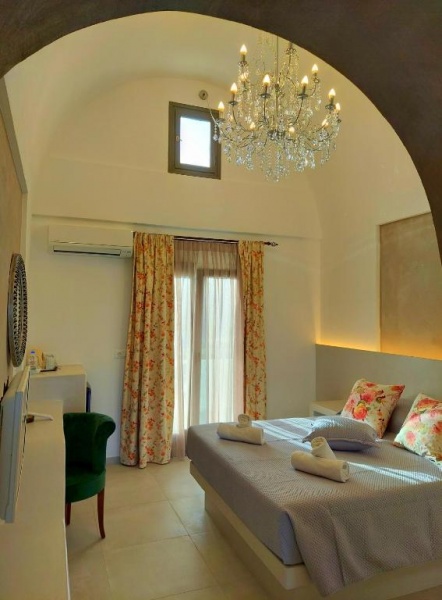 Zephyros Hotel