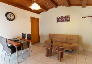 Castello Apts