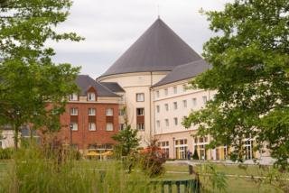 Grand Magic Hotel (ex Vienna House Magic Circus at Disneyland Pa