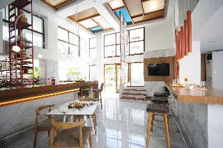 Atrium Ambiance Hotel