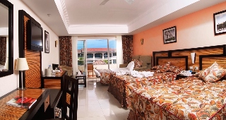 Sandos Playacar Beach Experience Resort